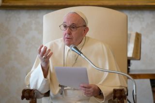 Lựu đạn khói? Vatican xác nhận có nói chuyện giữa ĐGH và Biden nhưng không xác nhận ai gọi cho ai.